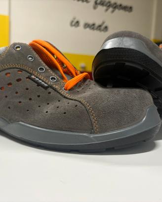 Scarpe antinfortunistica