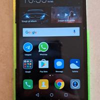 Smarthphone HUAWEI 16gb spazio e 2gb di ram