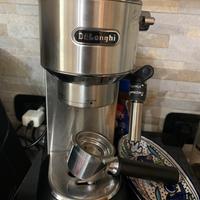 Macchina caffè De’ Longhi Dedica