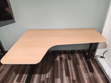 Scrivania IKEA BEKANT angolare sinistra 