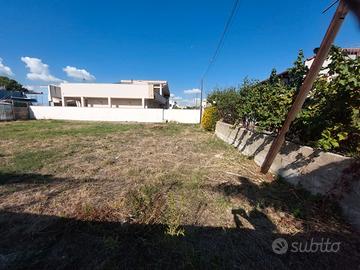 VILLAGGIO MIANO TERRENO EDIFICABILE