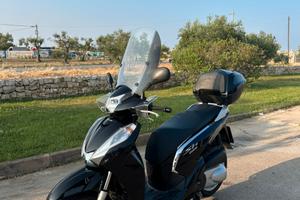 HONDA SH 300