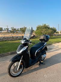HONDA SH 300