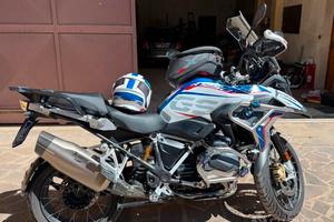 BMW GS 1250 HP full, possibilità di finanziamento