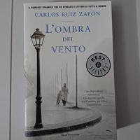 Libro "L'ombra del vento" di Carlos Ruiz Zafón