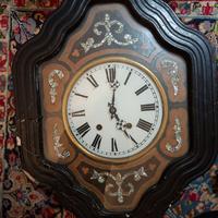 antico orologio da muro