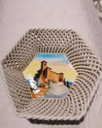 cestino ceramica San marino Titano '900