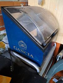 frigorifero icebox gancia