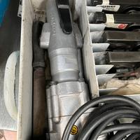 Pressatrice-pinzatrice