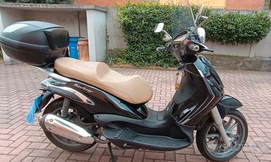 Beverly 300