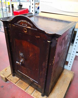 ANTICA CASSAFORTE F. WERTHEIM & COMP WIEN 1850ca