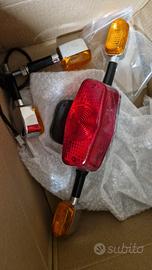 RE Continental GT650 - Fanale post. e 4 frecce 