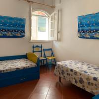 TORRE MOZZA-ampia villetta tipica con cortile