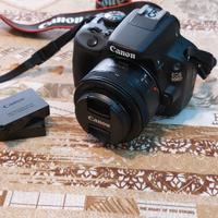 reflex canon 100d con obiettivo 50 mm stm