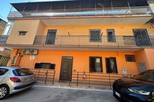 Orta di Atella, 1 piano 3 vani 108.000