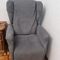 poltrona ortopedica alzapersone