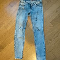 Jeans Alcott denim modello strappato
