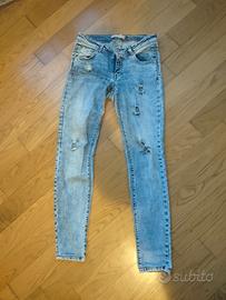 Jeans Alcott denim modello strappato