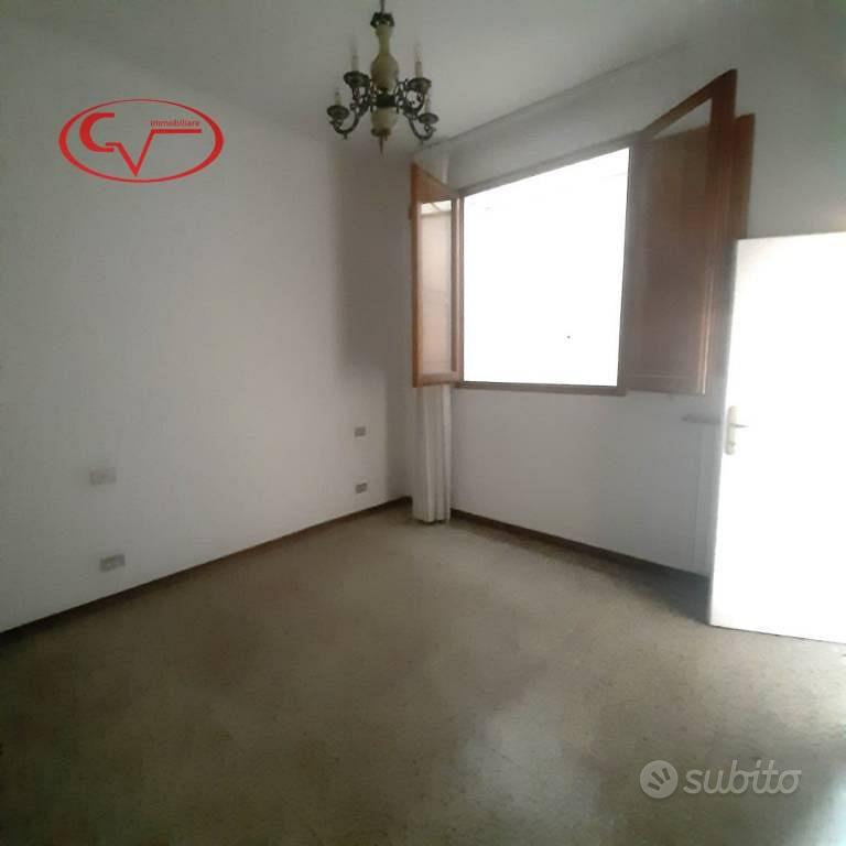 Appartamento di 70 m² con 3 locali a Montevarchi - Altro
