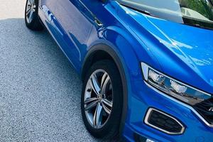 Volkswagen T‑Roc Blu Metallizzato R-Line