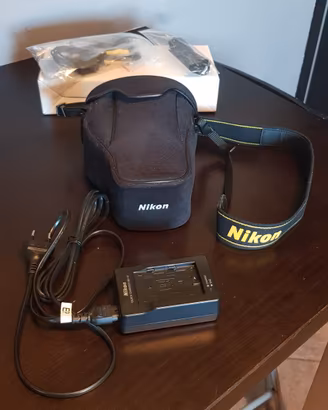 Nikon D60 + AF-S Nikkor 18-70mm