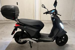 Piaggio 1 Active 2024 – 2810 km con bauletto