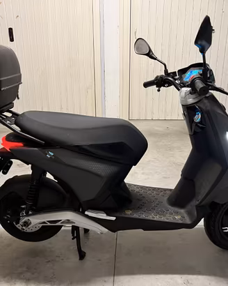Piaggio 1 Active 2024 – 2810 km con bauletto