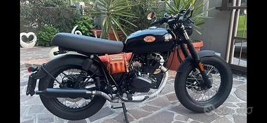 Moto 125 Brixton Rayburn
