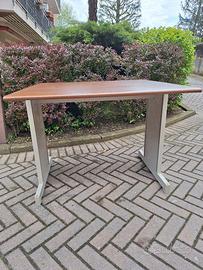 Scrivania OLIVETTI  Synthesis di ETTORE SOTTSASS