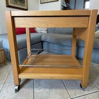 Carrello da cucina con tagliere