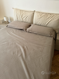 Letto matrimoniale con contenitore