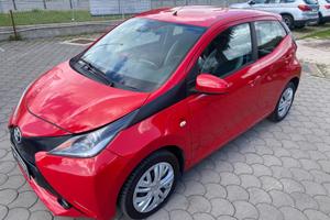 TOYOTA - Aygo - 1.0 VVT-i 69 CV x-play - UNIPRO. -