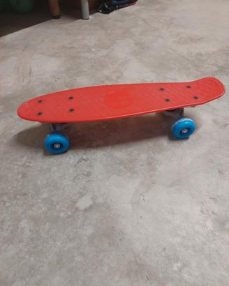 Skateboard con ruote in pvc