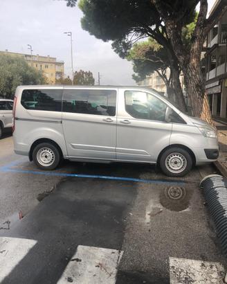 Ford tourneo custom