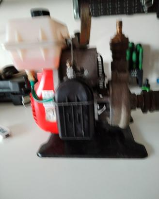 Motopompa poco usata