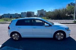 VOLKSWAGEN E-GOLF 2019