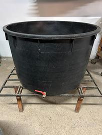 Tini in plastica con rubinetto