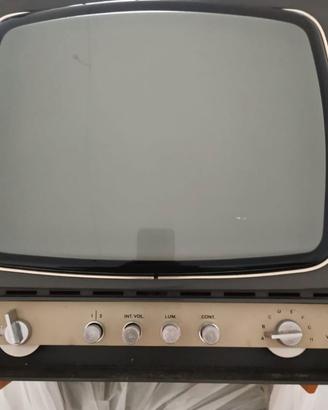 PICCOLO TELEVISORE MINERVA TV VINTAGE