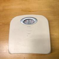 bilancia pesapersone e lampade a led