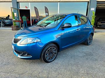 Lancia Ypsilon 1.0 FireFly 5 porte S&S Hybrid Silv