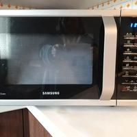 Forno microonde combinato Samsung MC28H5015CS