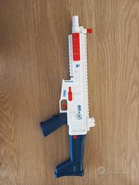 pistola ad acqua , elettrica con accessori 