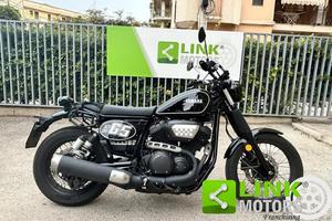 YAMAHA SCR 950 .