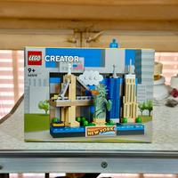 New York Postcard Lego 40519 Statue of Liberty USA