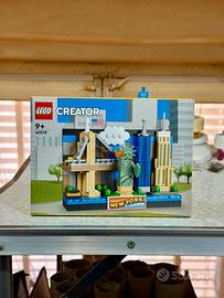 New York Postcard Lego 40519 Statue of Liberty USA