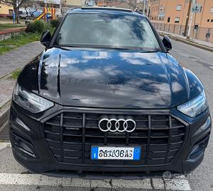 AUDI Q5 SLINE