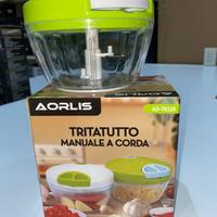 Tritatutto manuale a corda