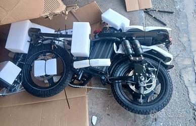 bicicletta elettrica  nuova 