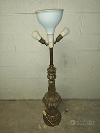 ANTICA LAMPADA PAVIMENTO PIANTANA