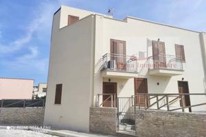 Casa indipendente di 91 m² con 5 locali e box auto